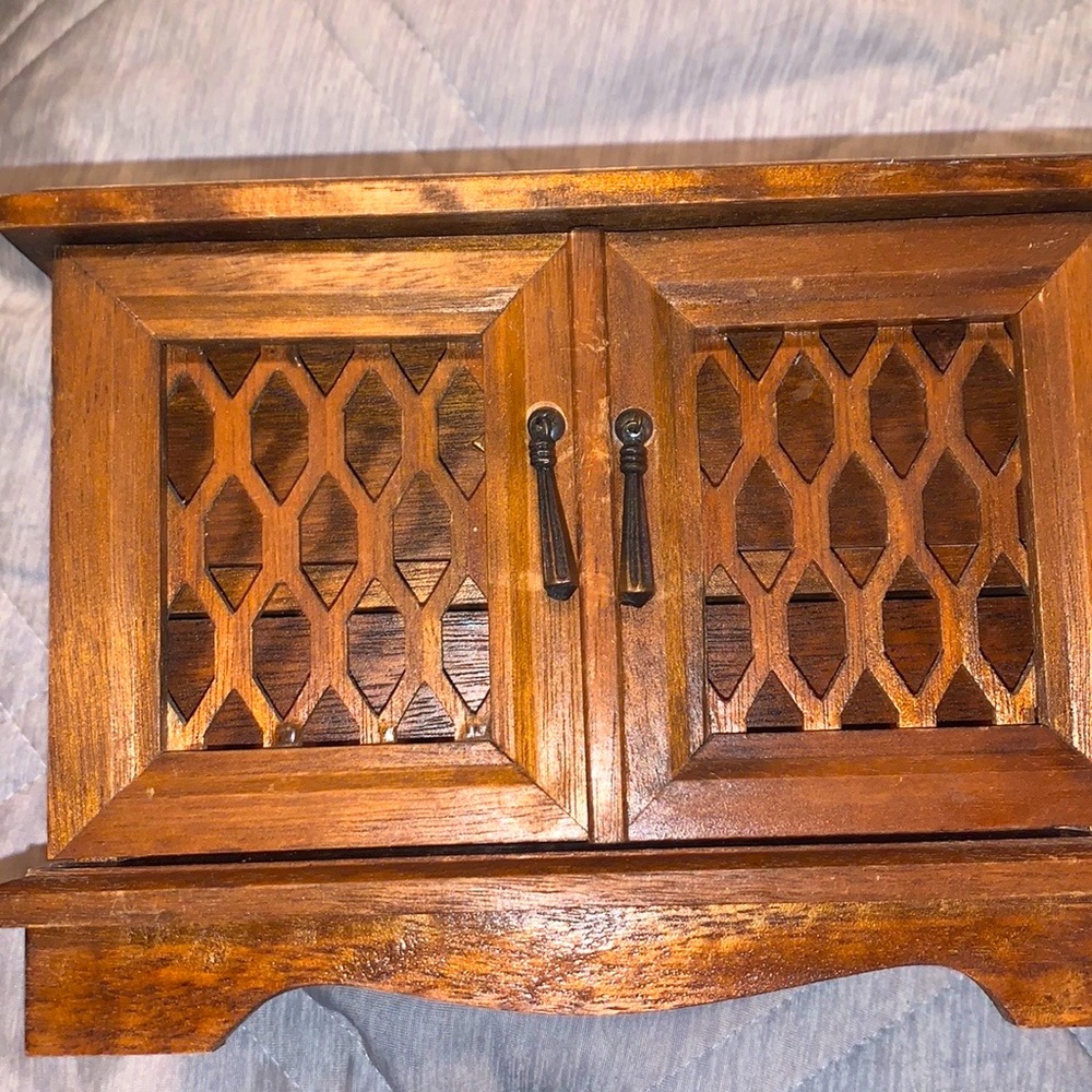 Royal Sealy Japan Vintage Musical Jewelry Box
